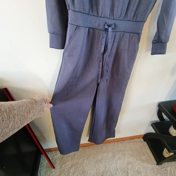 Serra Gray Lounge Jumpsuit Wide Leg Tie Waist Soft Knit Size Medium - Picture 4 of 12